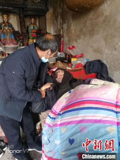 两兄弟相认 泰顺公安供图 摄